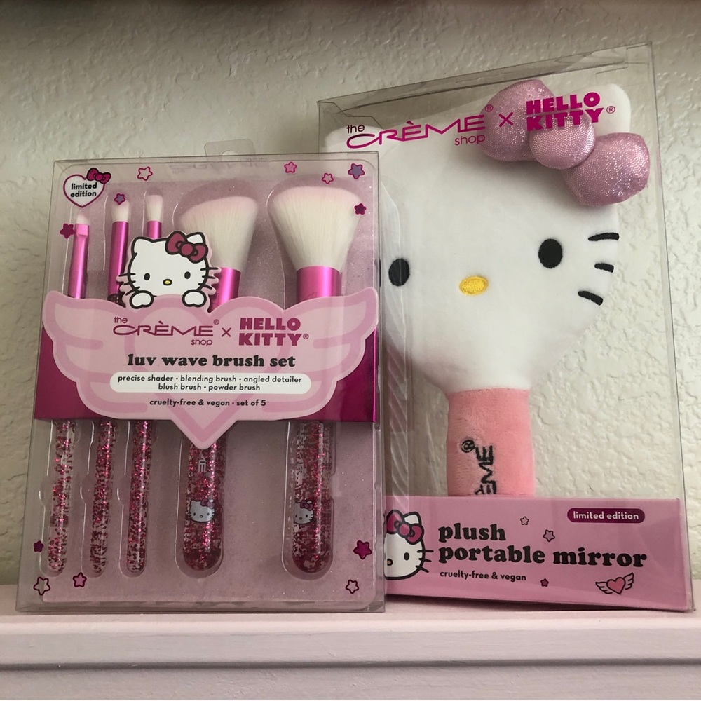 BUNDLE DEAL! NWT! The Creme Shop x Hello Kitty Plush Mirror and Luv Wuv Brushes